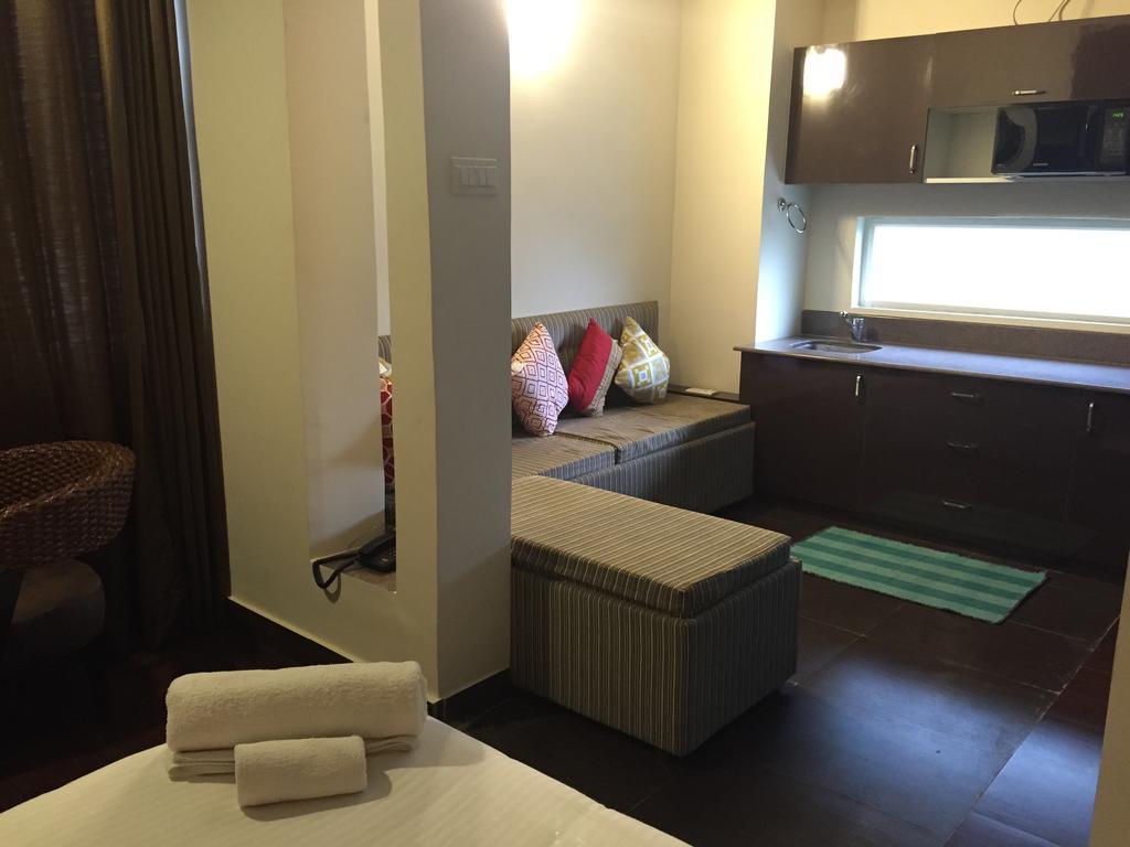 Luxtay Suites Bangalore Quarto foto